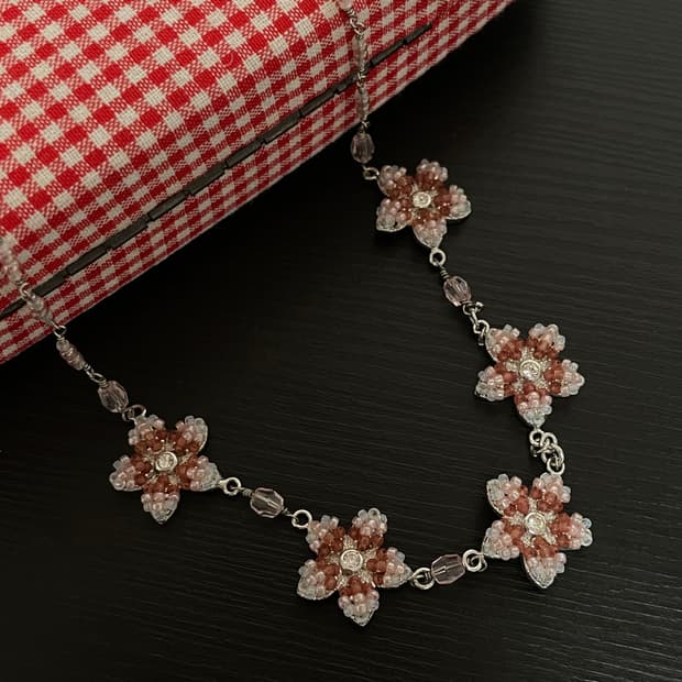 빈티지 페어리 핑크 비즈 플라워 목걸이