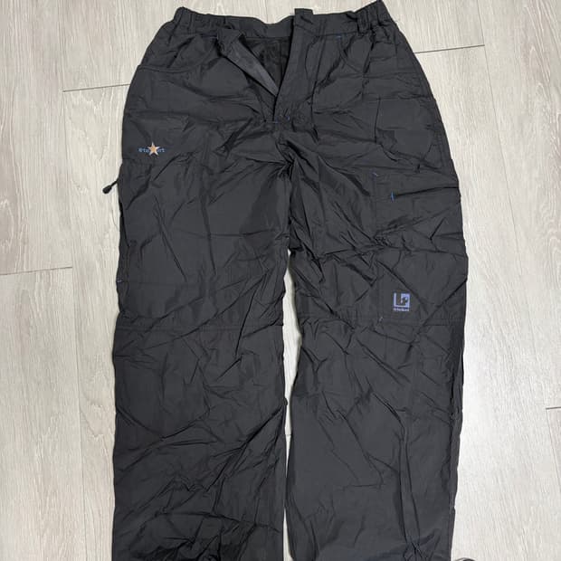 테켓 바지 팝니다.