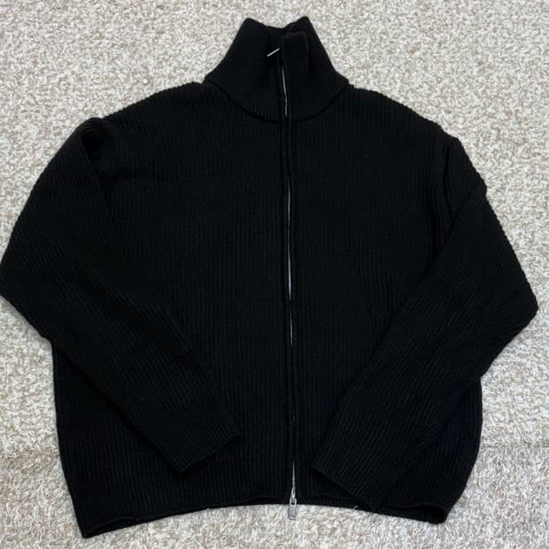 (택포) 무신사 스탠다드 릴렉스드 리브드 니트 집업 블랙 L