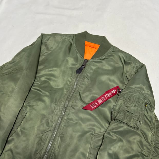 L 알파인더스트리 MA-1 리버시블 항공점퍼