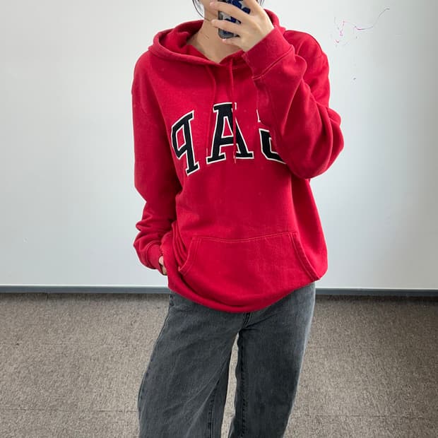 Gap 갭 블랙로고 레드 후드티