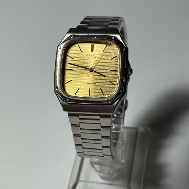 SEIKO quartz chronos