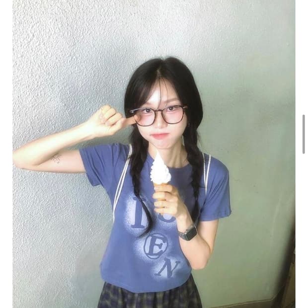 -ˋˏ 빈블 슈로니 브러쉬 프린팅 반팔 티 ˎˊ-