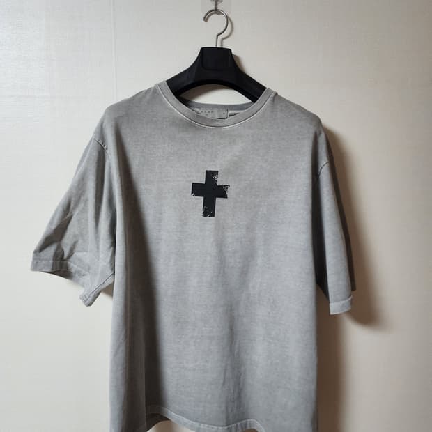 노운 크로스 티셔츠 그레이 2