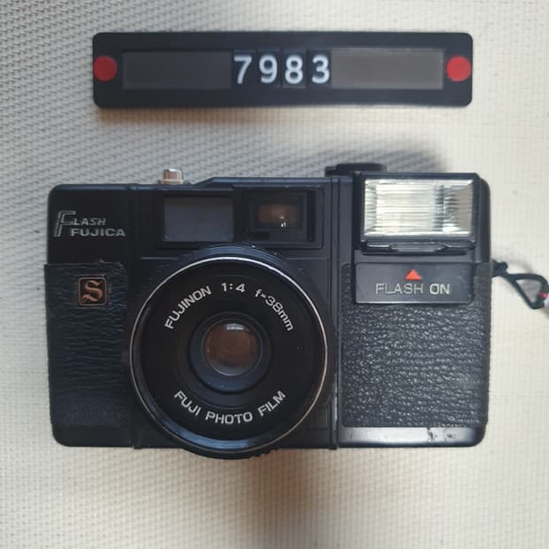 후지카 플래시 S 필름카메라