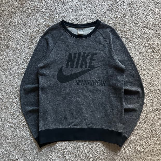 나이키 NIKE 올드스쿨 빅로고 맨투맨 차콜 M