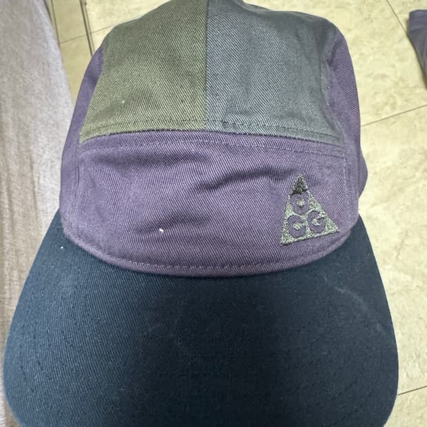 나이키 acg aw84 멀티컬러 캠프캡