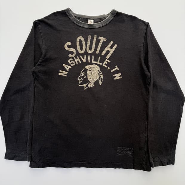 크랙 로고 빈티지 롱슬리브