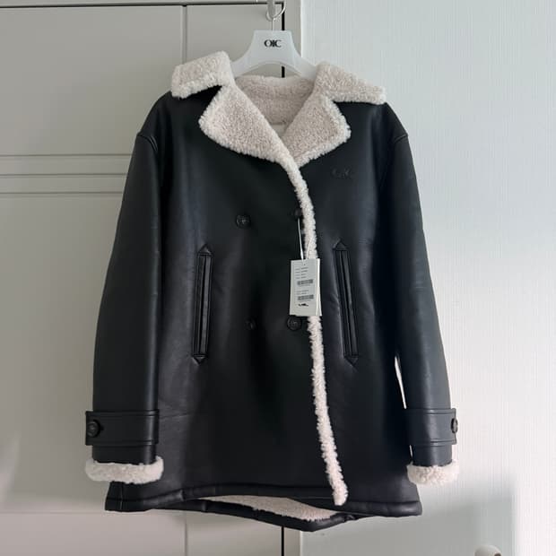 오아이오아이 무스탕 새상품