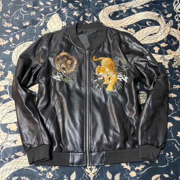 Japanese leather tiger Sukajan(unisex)