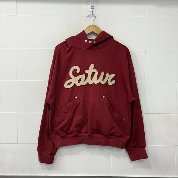 세터 루고 아플리케 리벳 후드티