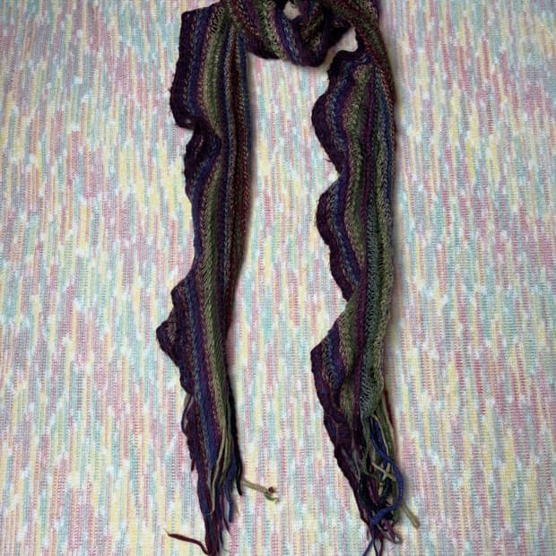 다채색 뜨개 머플러