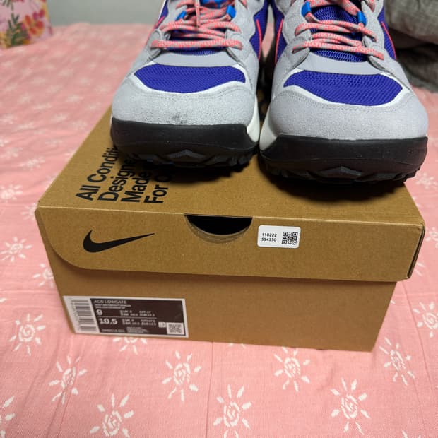 나이키 acg 로우케이트 울프그레이 브라이튼앤크림슨270사이즈새상품판매