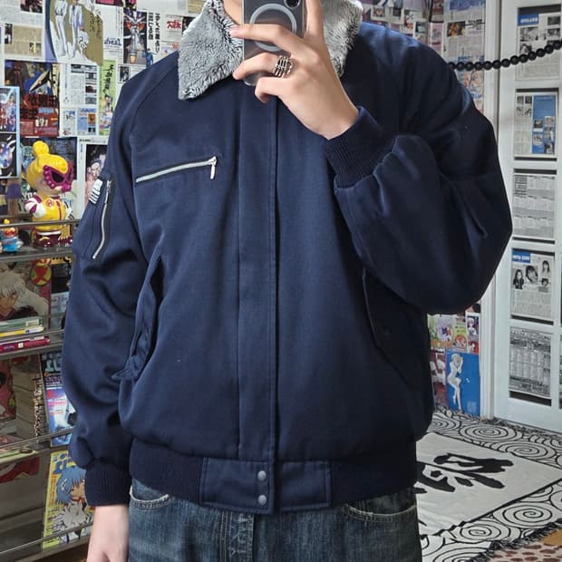 JPN 토라이치 메카닉 네이비 퍼 봄버 점퍼