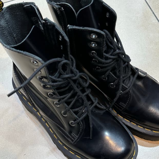 닥터마틴 1460 워커 240