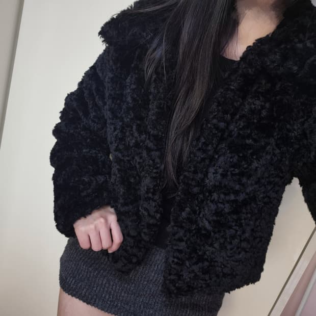 에밀리 어반드레스 퍼자켓