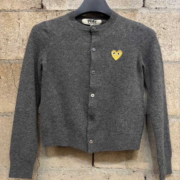 꼼데가르송 골드 하트 니트 가디건