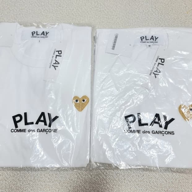 정품)특가)반팔 꼼데가르송 전사이즈