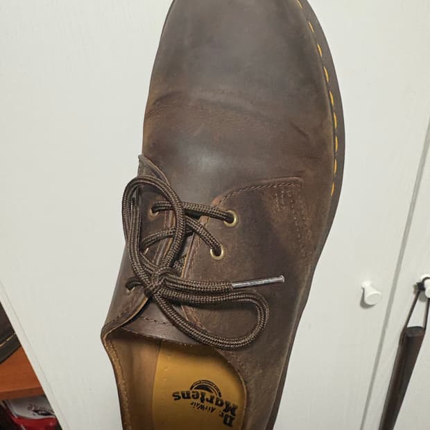 닥터마틴 1461 3홀 크레이지홀스 290 팝니다