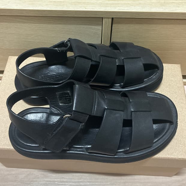 스튜디오니콜슨 샌들 37사이즈