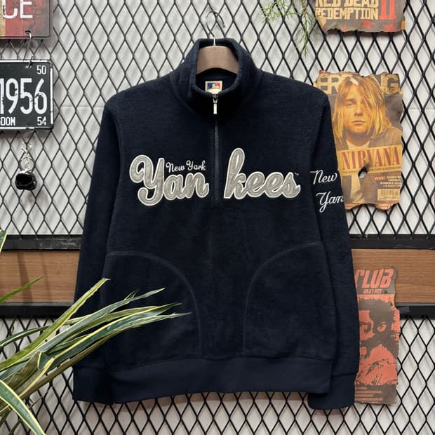 00s MLB X 유니클로 뉴욕 양키스 하프집업 플리스 네이비