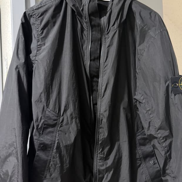 스톤 아일랜드 크링클 랩스 26ss 바람막이 xl 사이즈