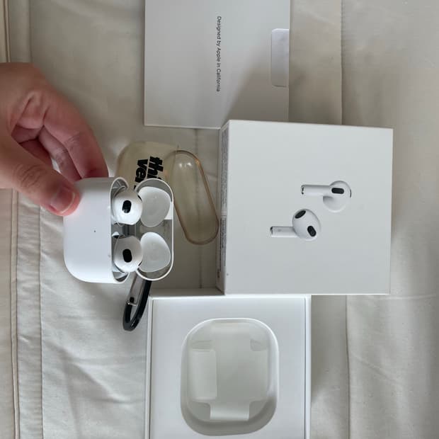 에어팟3세대 풀박스 A급 (충전선 제외)