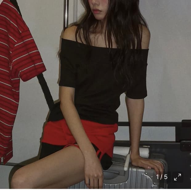 렌세 오프숄더 숏슬리브 티셔츠