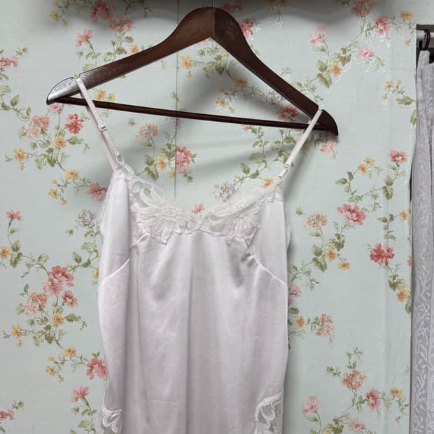 빈티지 레이스 슬리브리스