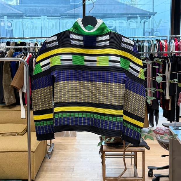 이세이미야케 미 멀티컬러 롱슬리브 