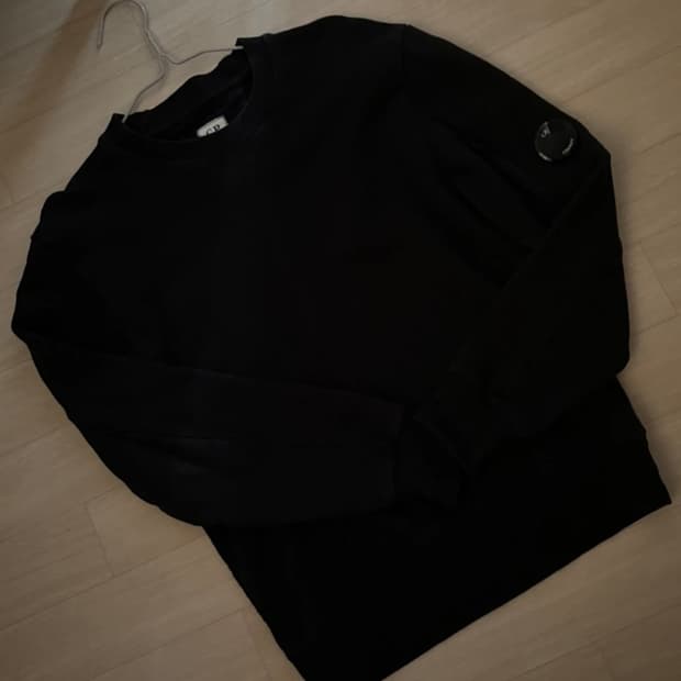 cp컴퍼니 렌즈 맨투맨