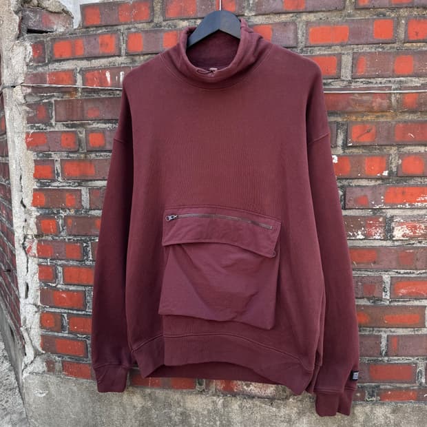 리바이스 하이넥 스웻셔츠 
