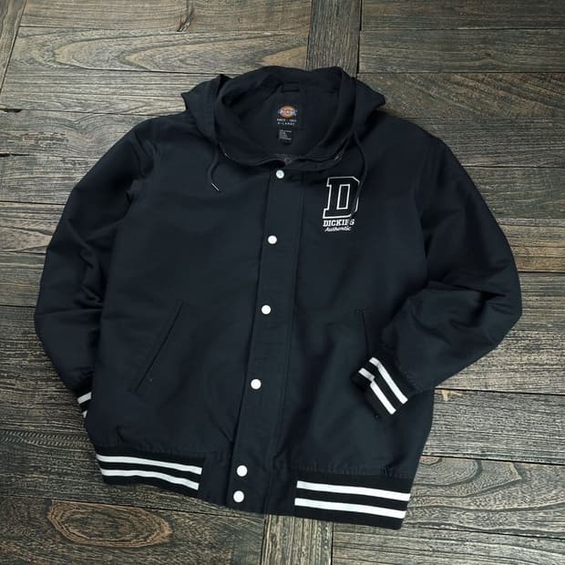 [디키즈] 로고 패치 후드 바시티 자켓 블랙 M18788