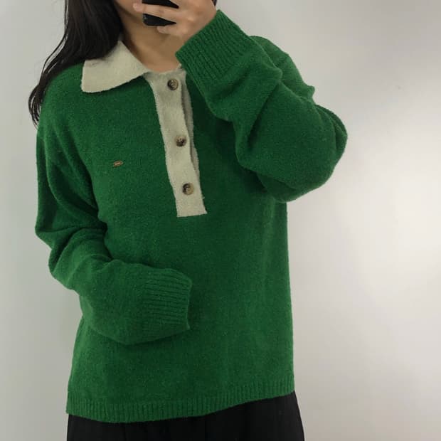 세터 그린 부클 카라티셔츠