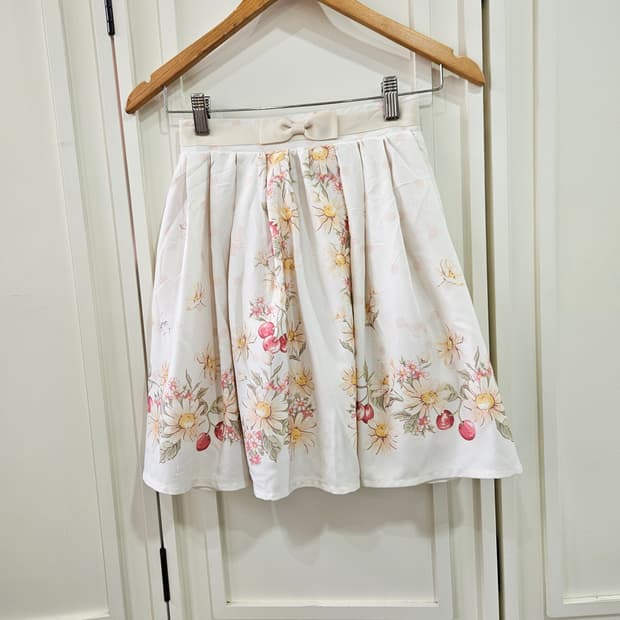 리즈리사 (LIZ LISA )플라워 체리 플레어 스커트