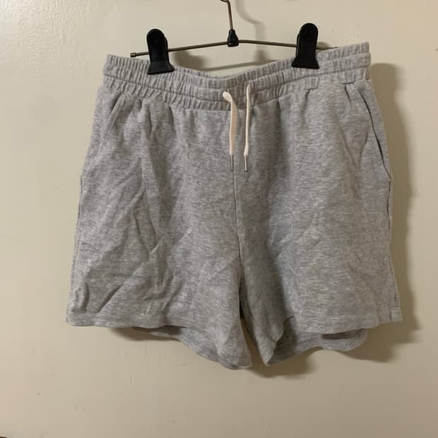 스파오 회색 트레이닝 반바지 L