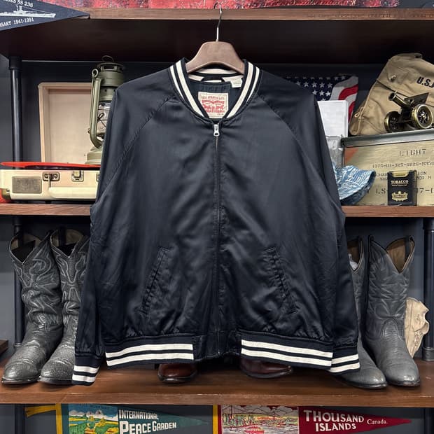 리바이스 빈티지핏 캐주얼 사틴 바시티 자켓 N783