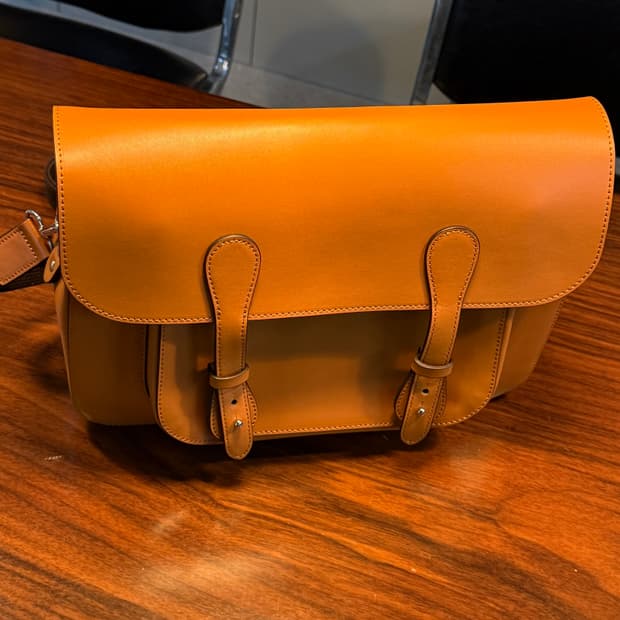 헤리티지사첼 가방