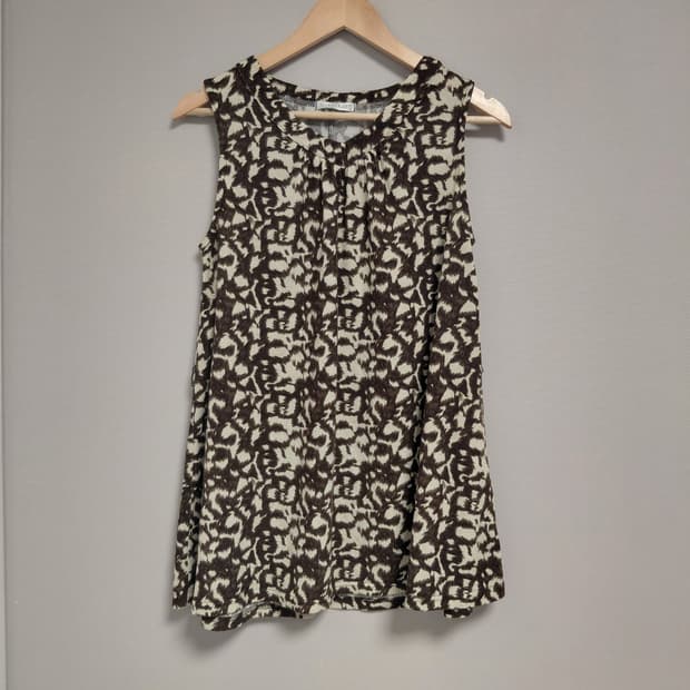 빈티지패턴 슬리브리스 탑