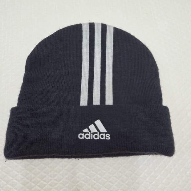 [프립]F/아디다스(adidas) 삼선 플리스 안감 니트 비니