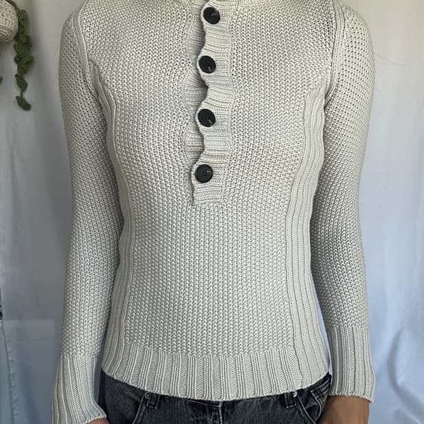 빈티지 왕버튼 아이보리 니트