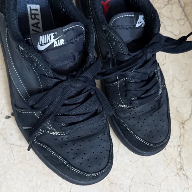 트래비스스캇 블랙팬텀 270