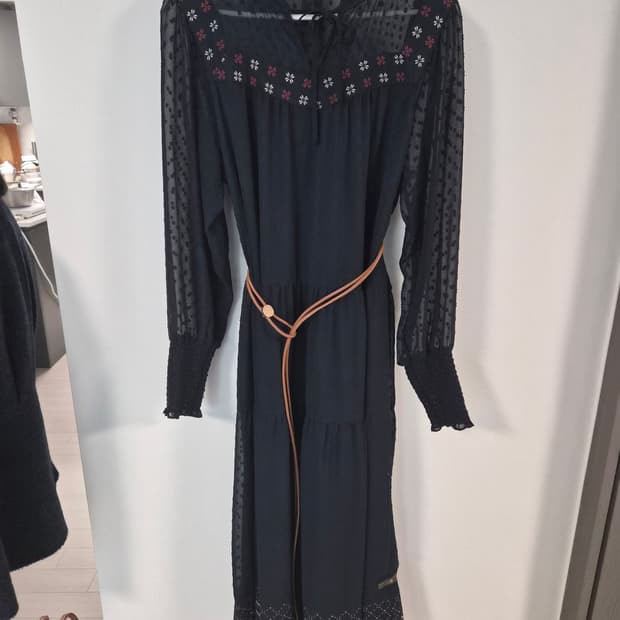 [Thursday Island] 써스데이 아일랜드 스모킹소매 티어드 쉬폰