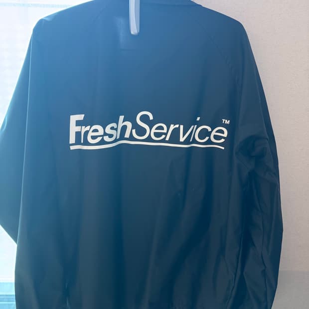 Fresh Service 바람막이