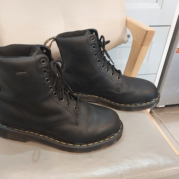 닥터마틴 1460 WP 방수 워커 UK7
 US 260 