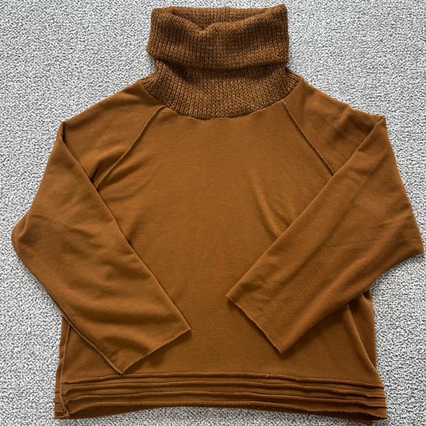 목폴라 티셔츠 브라운 