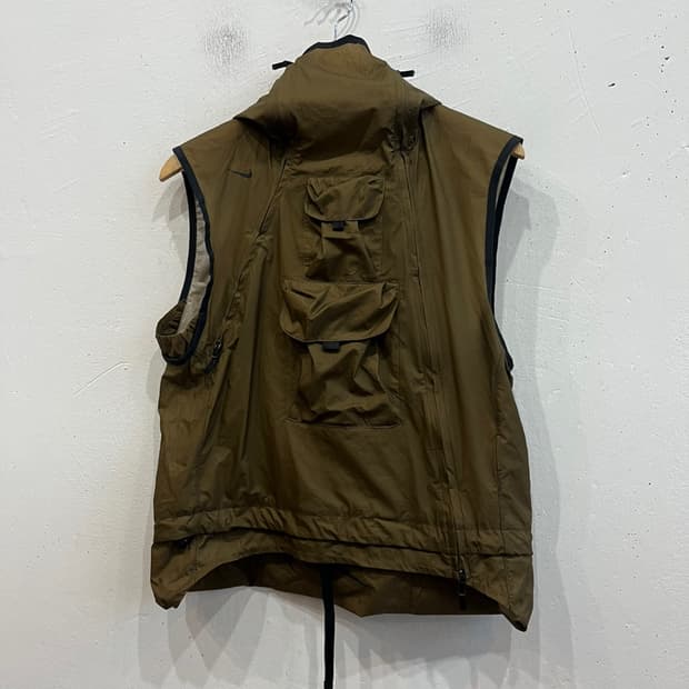 나이키랩 aae 1.0 윈드 베스트