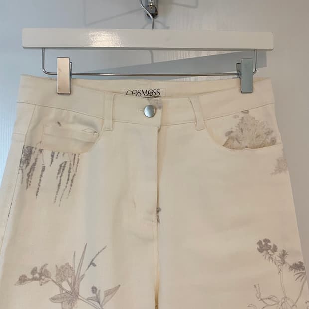 cosmoss wild flower white denim