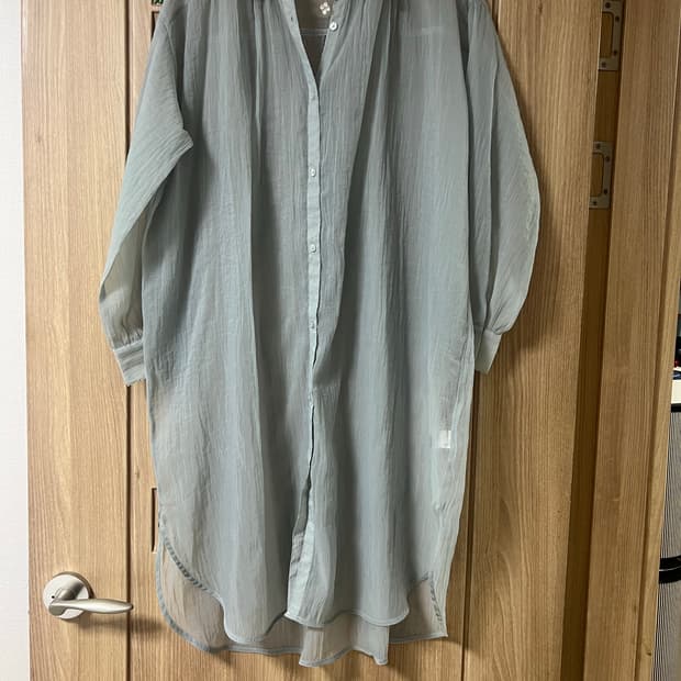 GU 시스루 롱셔츠 블라우스