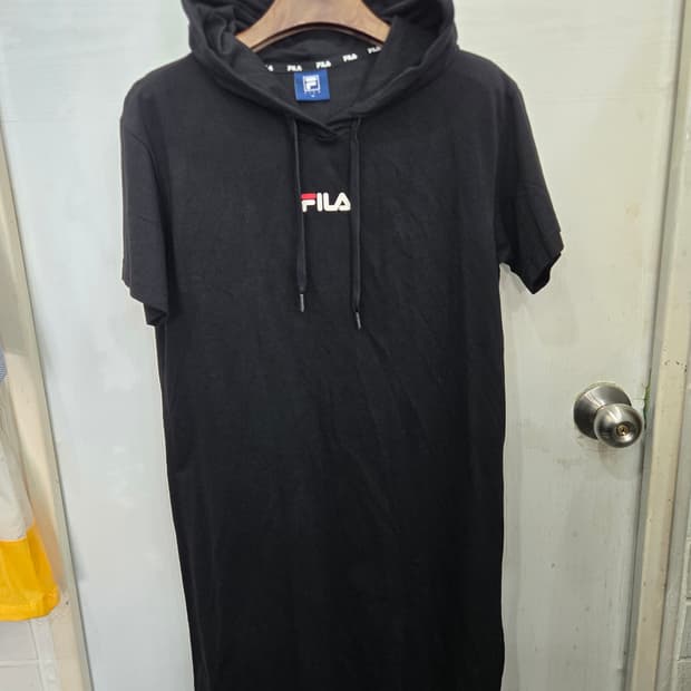 95,M ) FILA 휠라 반팔 후드 원피스!~ 깔끔하고 이쁜 디자인~